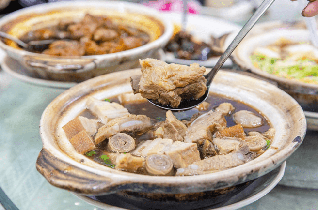 新峰肉骨茶地址